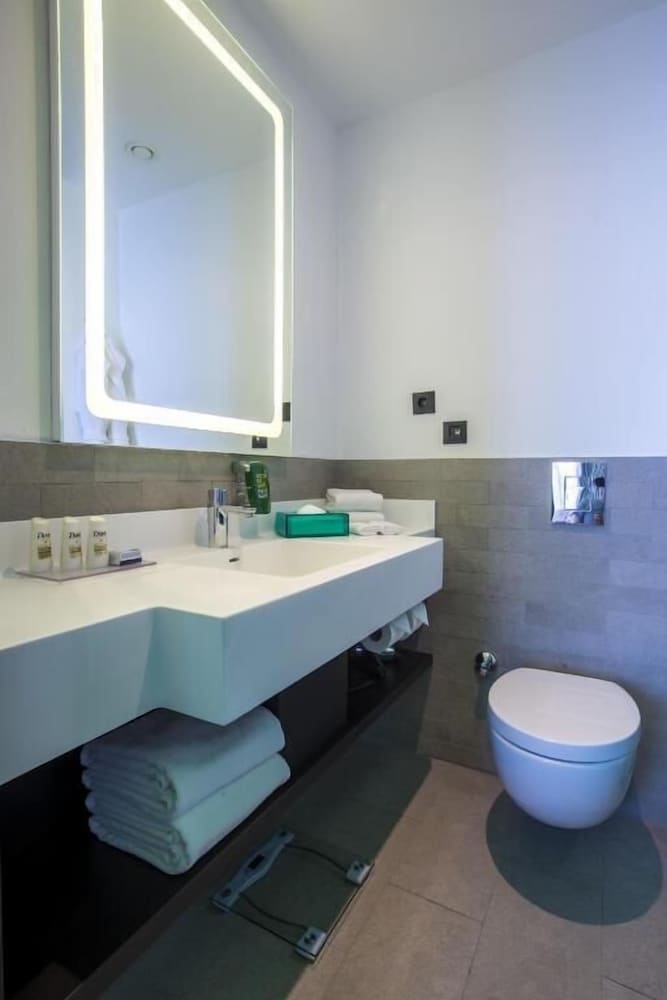 Park Inn by Radisson Istanbul Ataturk Airport 13