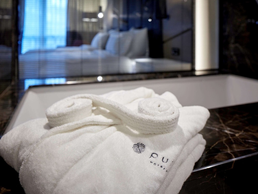 Pullman Istanbul Hotel & Convention Center 22