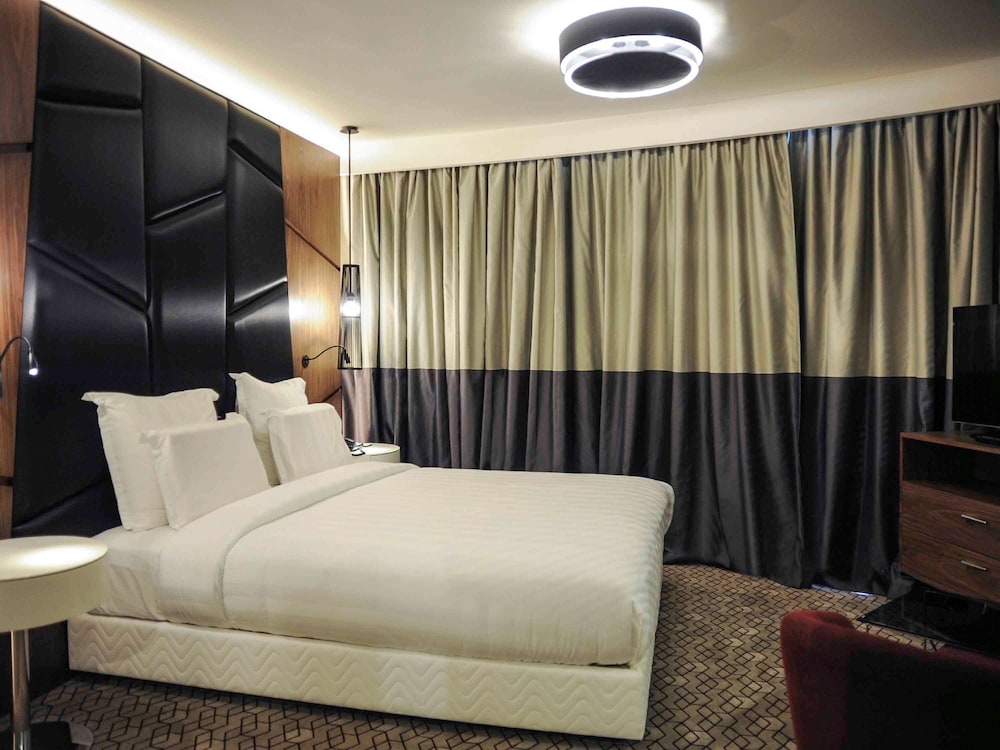 Pullman Istanbul Hotel & Convention Center 13