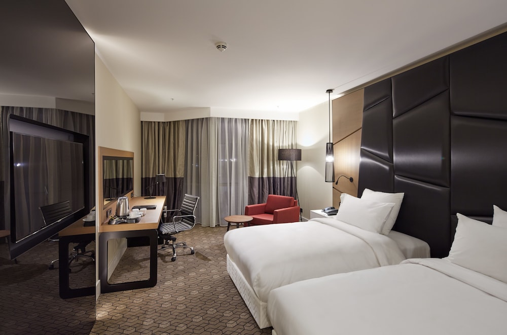 Pullman Istanbul Hotel & Convention Center 7