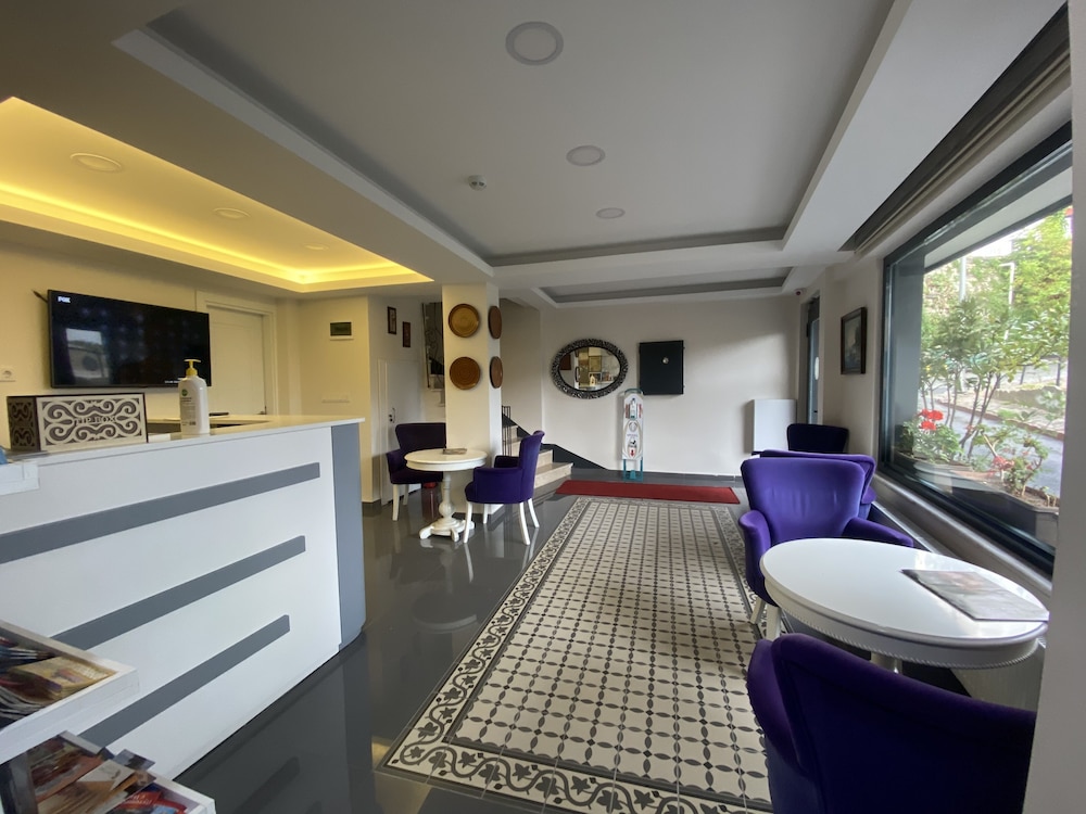 Spinel Hotel 8