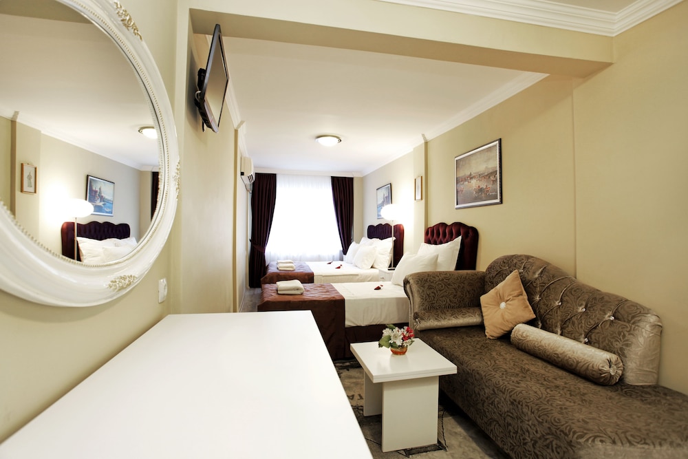 Spinel Hotel 16