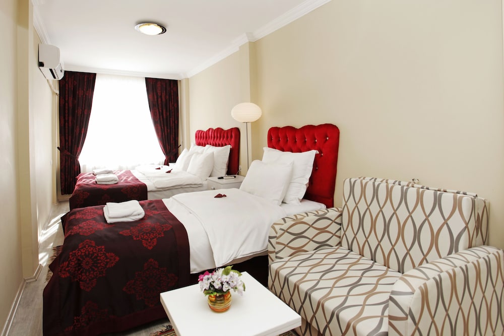 Spinel Hotel 9