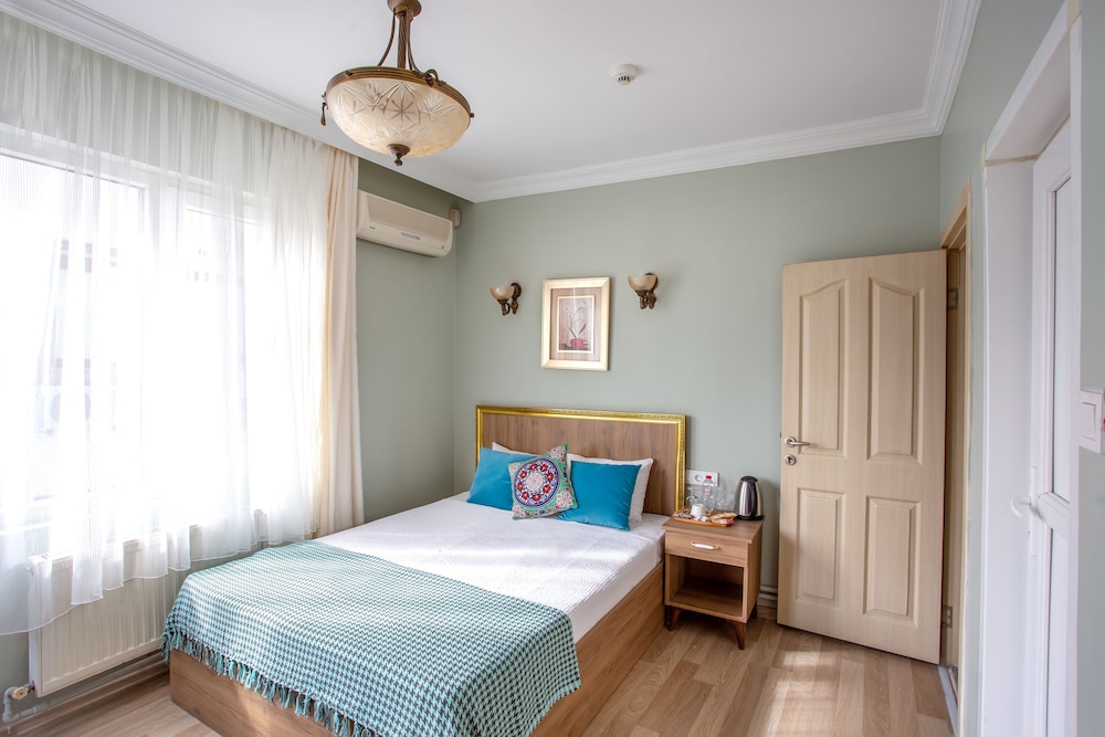 Sofia Corner Hotel 1