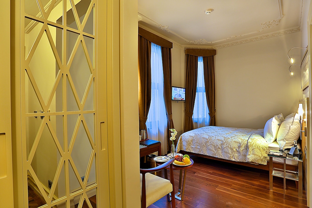 Taxim Lounge Hotel 8