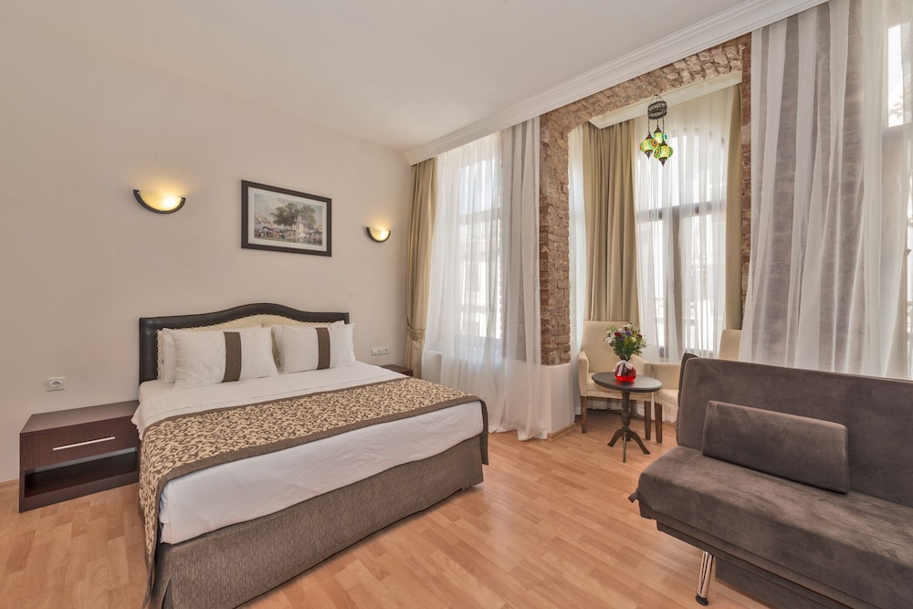 Taxim Marin Hotel 5