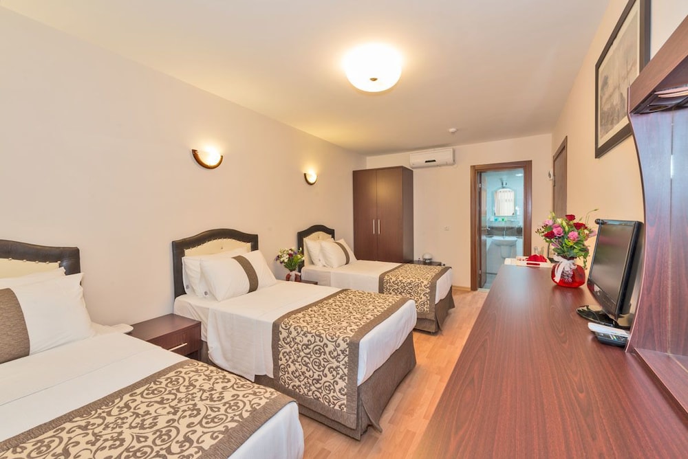 Taxim Marin Hotel 16