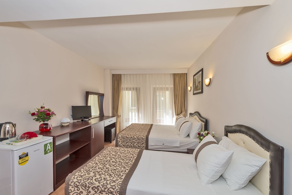 Taxim Marin Hotel 6