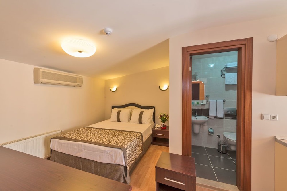 Taxim Marin Hotel 8