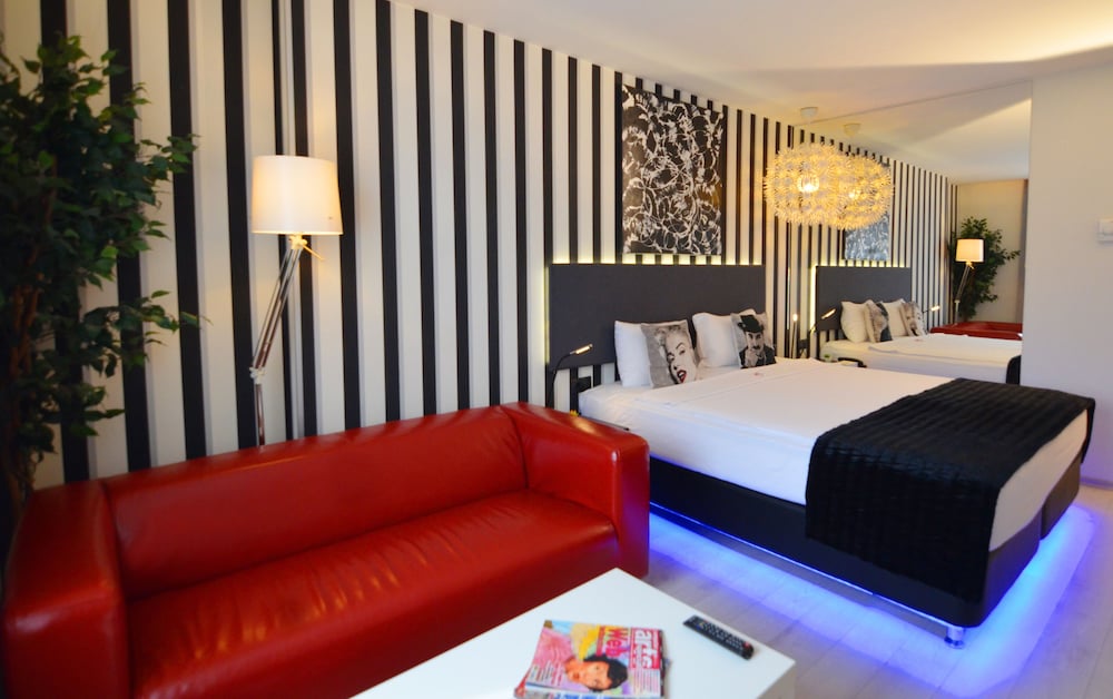 Tempo Fair Suites 21