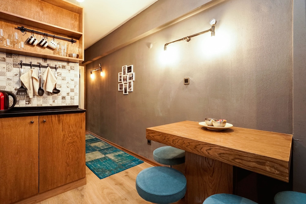Cube Suites 15