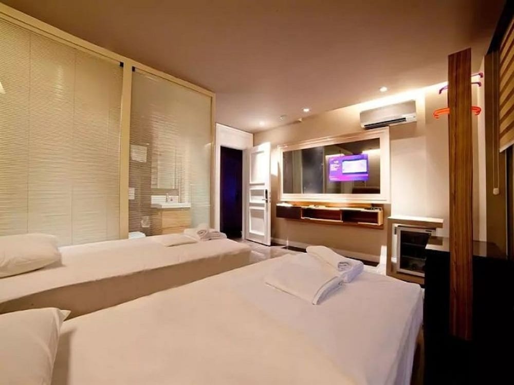 Upperhouse Hotel 10