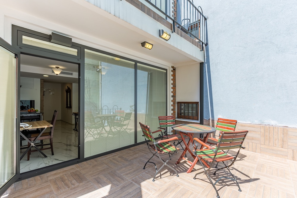 Villa Pera Suite Hotel 20