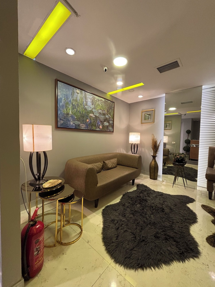 Wame Suite Hotel 16