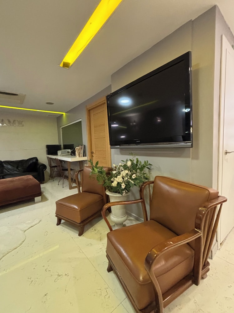 Wame Suite Hotel 15