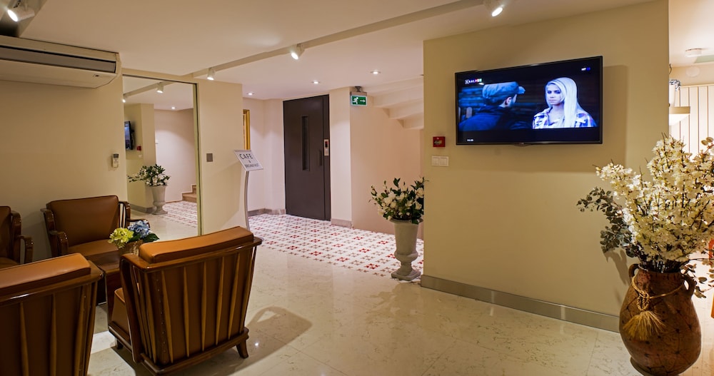 Wame Suite Hotel 13