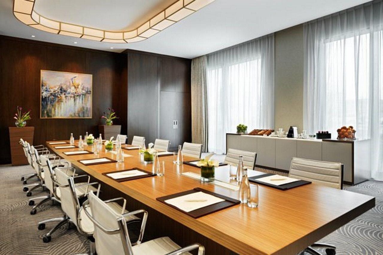 Baku Marriott Hotel Boulevard 9