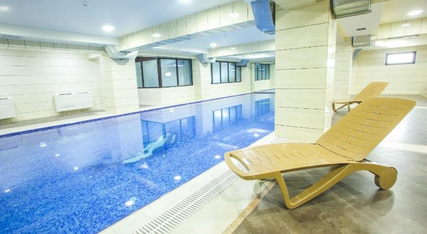 Emerald Hotel 11