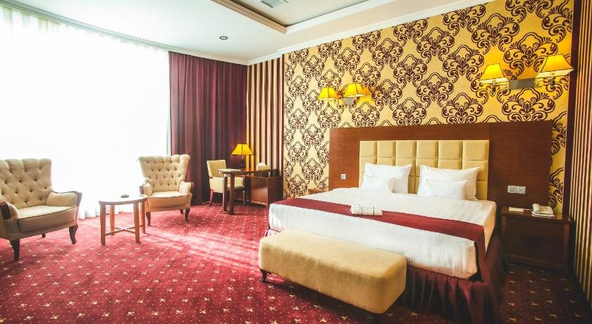 Emerald Hotel 16