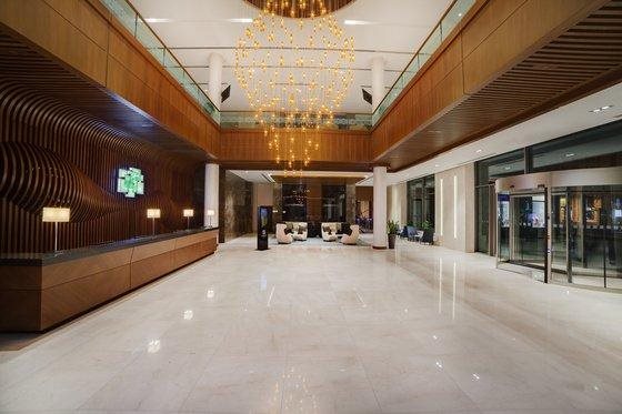 Holiday Inn Baku 3