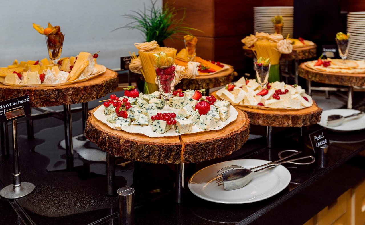 Holiday Inn Baku 8