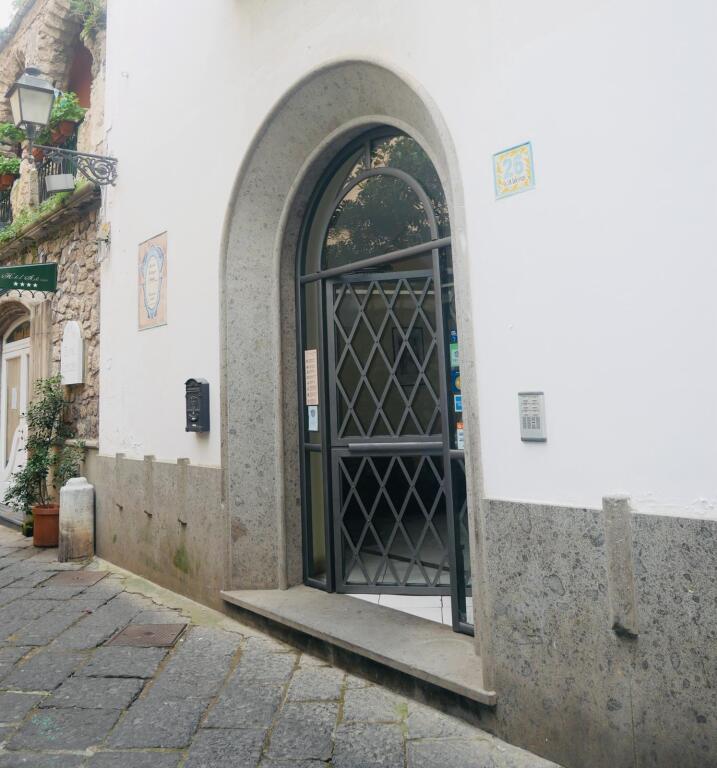 Antico Palazzo Scala 1