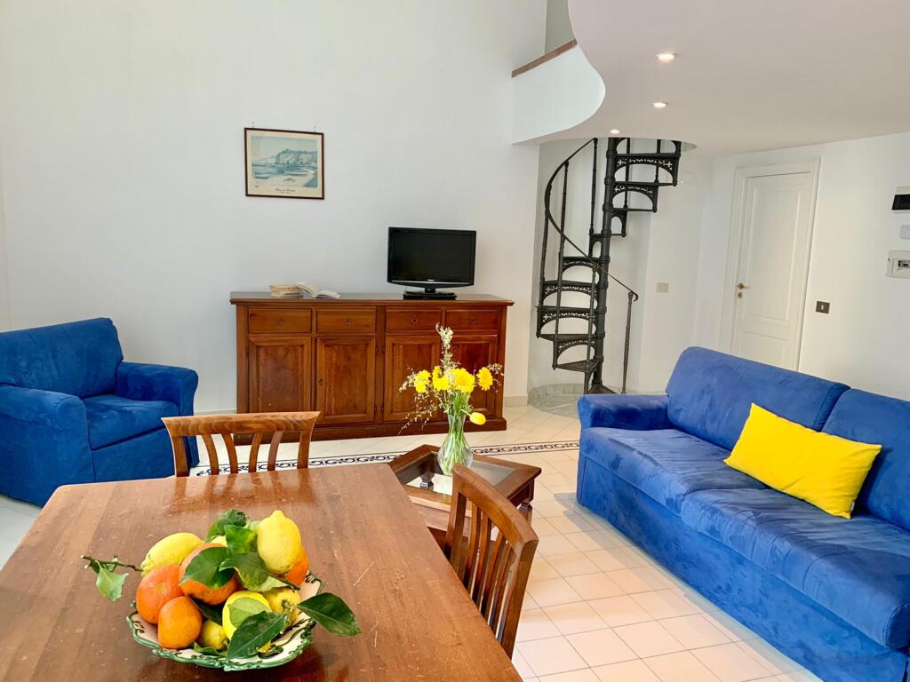 Antico Palazzo Scala 3