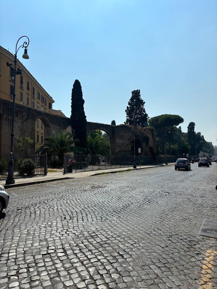 Rome Experience Hostel 24