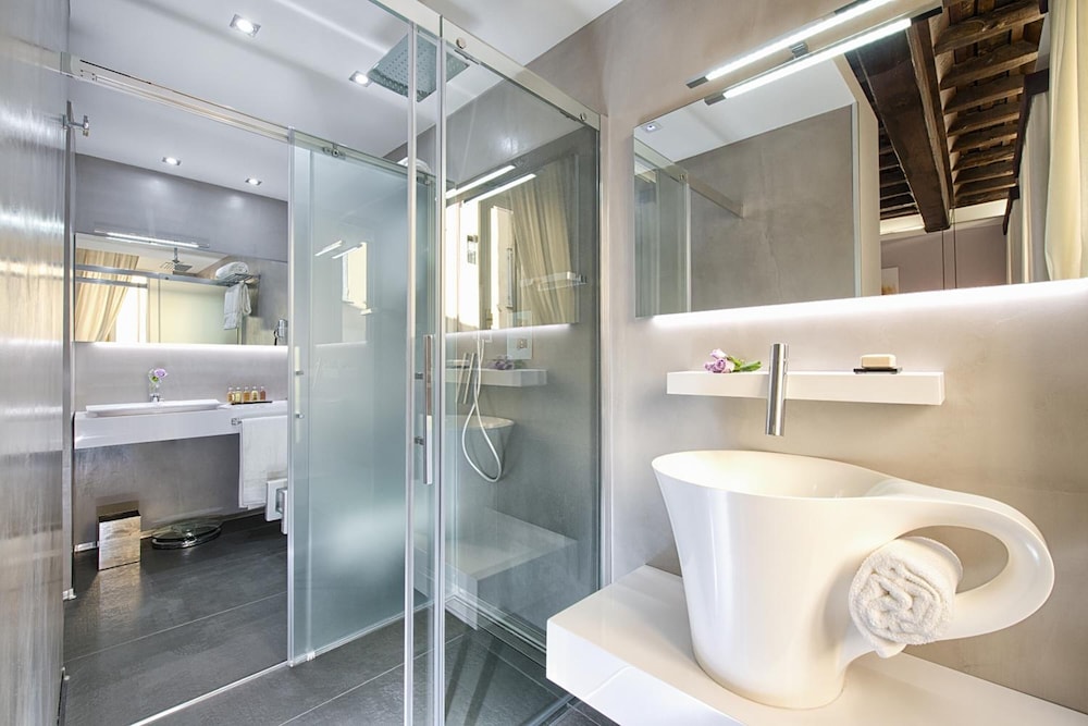 Domus Libera 24