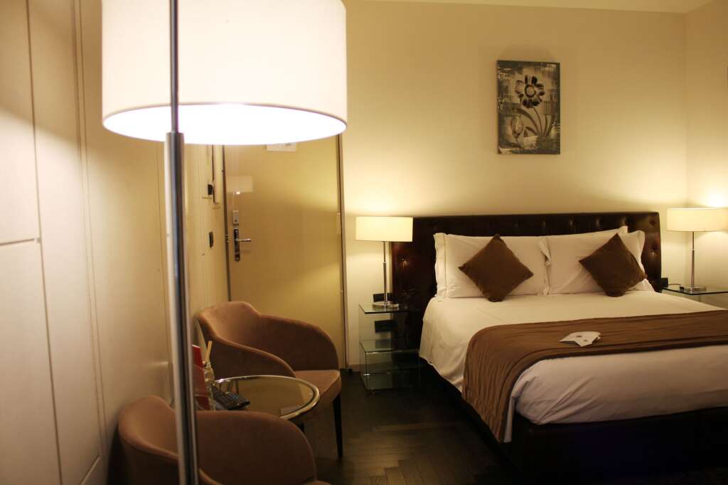 Piazza Del Gesù Luxury Suites 3