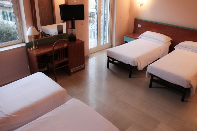 Hotel Center 3 12