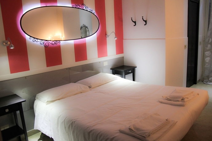 Hotel Center 3 11