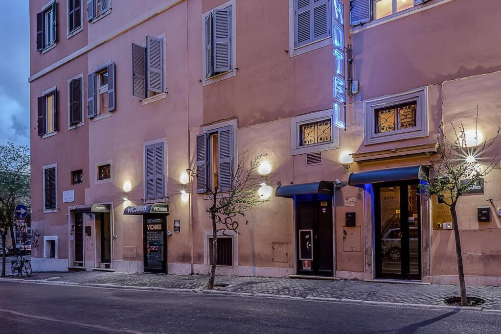 Hotel Center 3 16