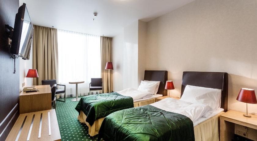 Green City Hotel 16