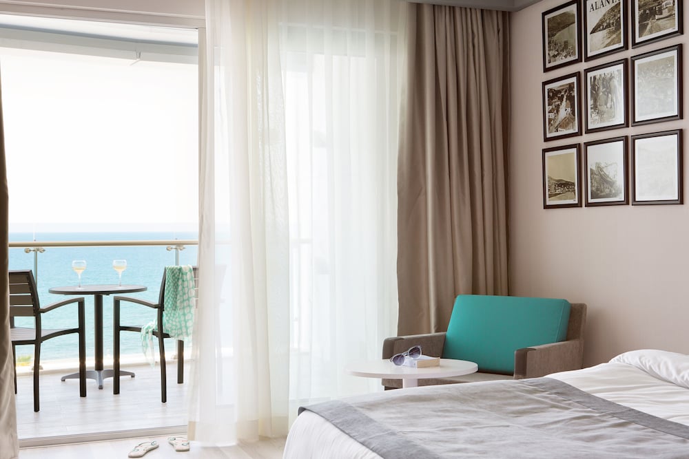 Sunprime C-Lounge Hotel 11