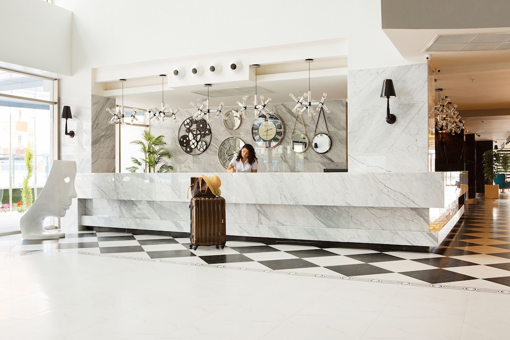 Sunprime C-Lounge Hotel 7