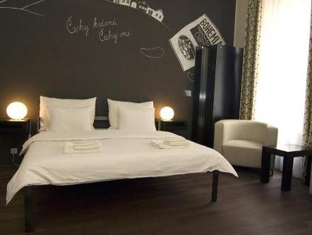 Sophie's Hostel 8