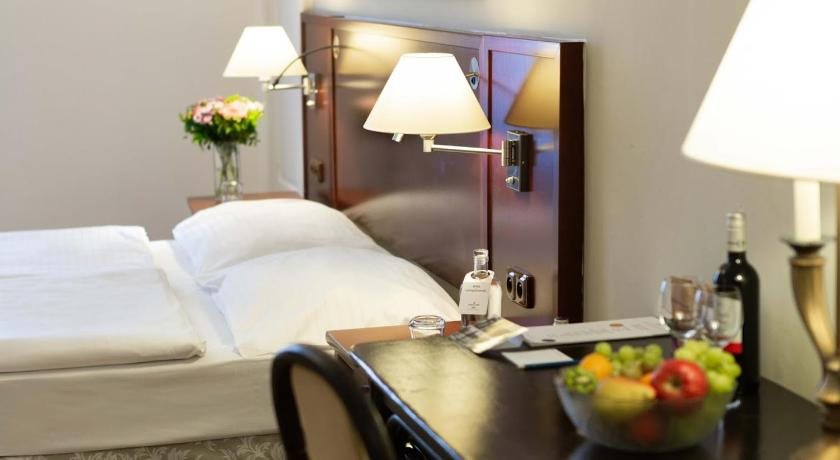 Wenceslas Square Hotel 2