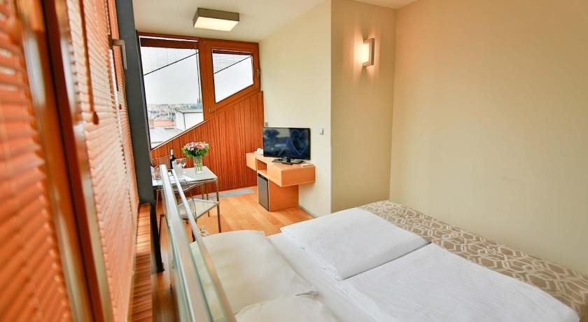 Wenceslas Square Hotel 4