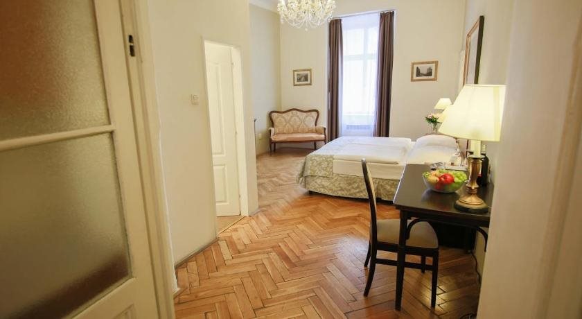 Wenceslas Square Hotel 5