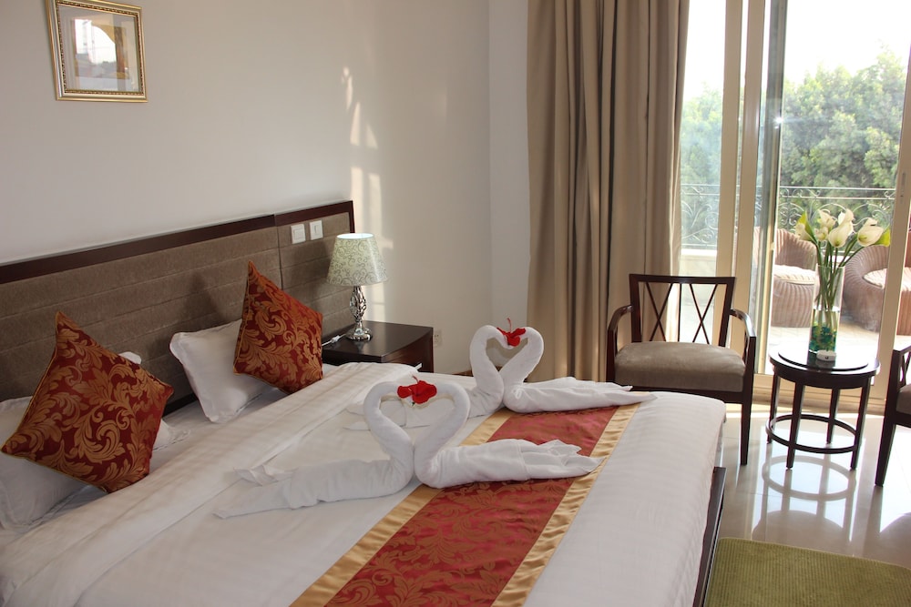 Soluxe Cairo 24