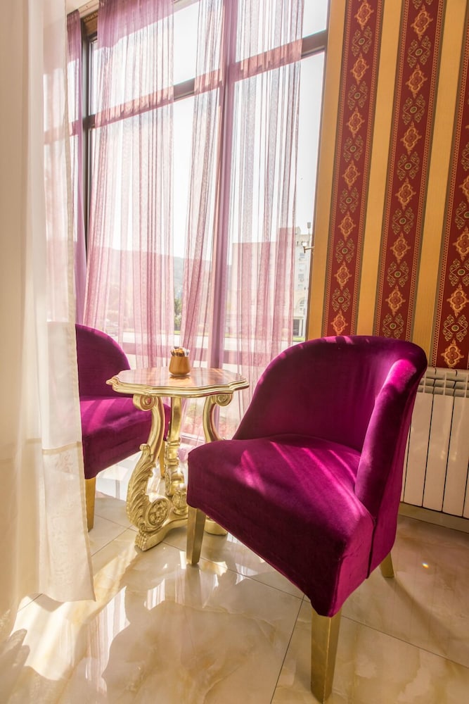 Cron Palace Tbilisi Hotel 3