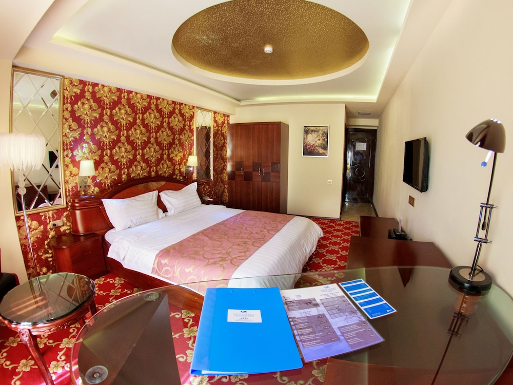 Cron Palace Tbilisi Hotel 15