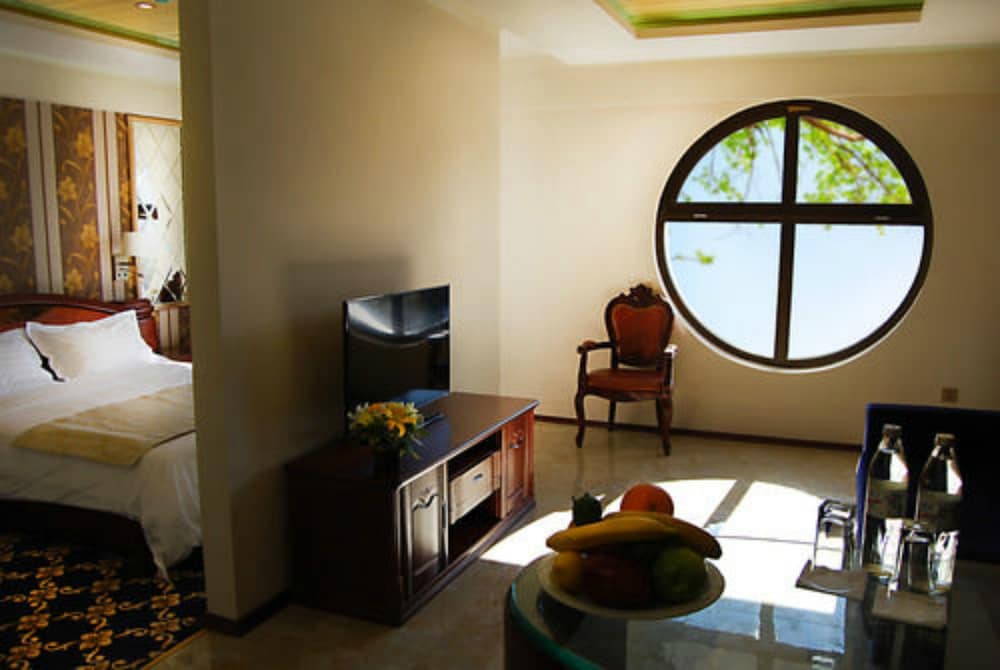 Cron Palace Tbilisi Hotel 20