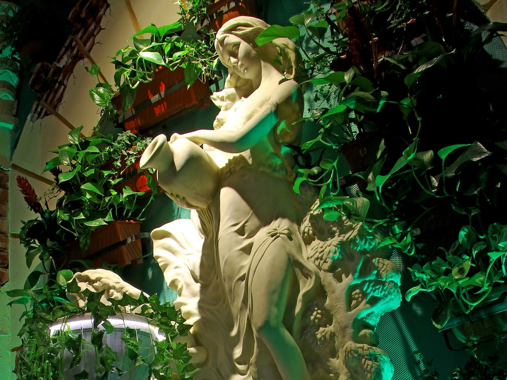 Cron Palace Tbilisi Hotel 6
