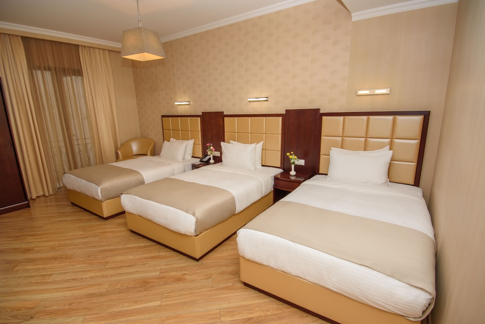 KMM Hotel 13