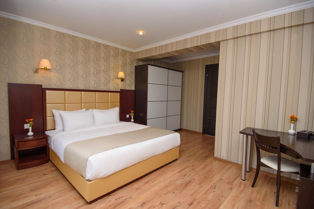 KMM Hotel 12