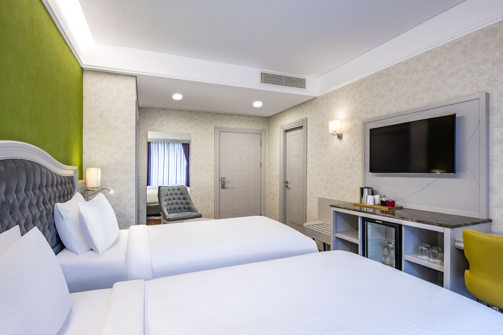 Mercure Tbilisi Old Town 12
