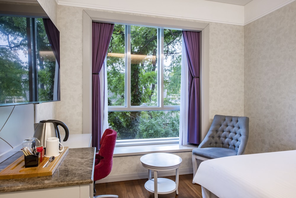 Mercure Tbilisi Old Town 14