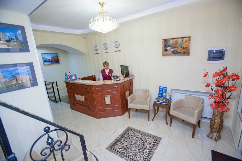 Rustaveli Palace 6